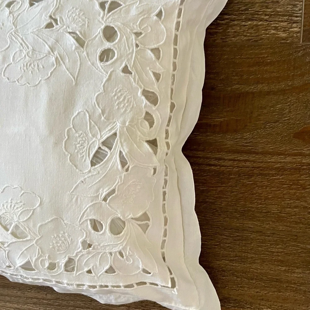 White Floral Lace Pillow 15/16 inches